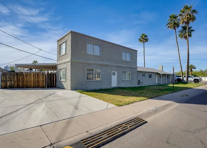 Apartment 2 Mi To Old Town Scottsdale: Sleek Scottsdale